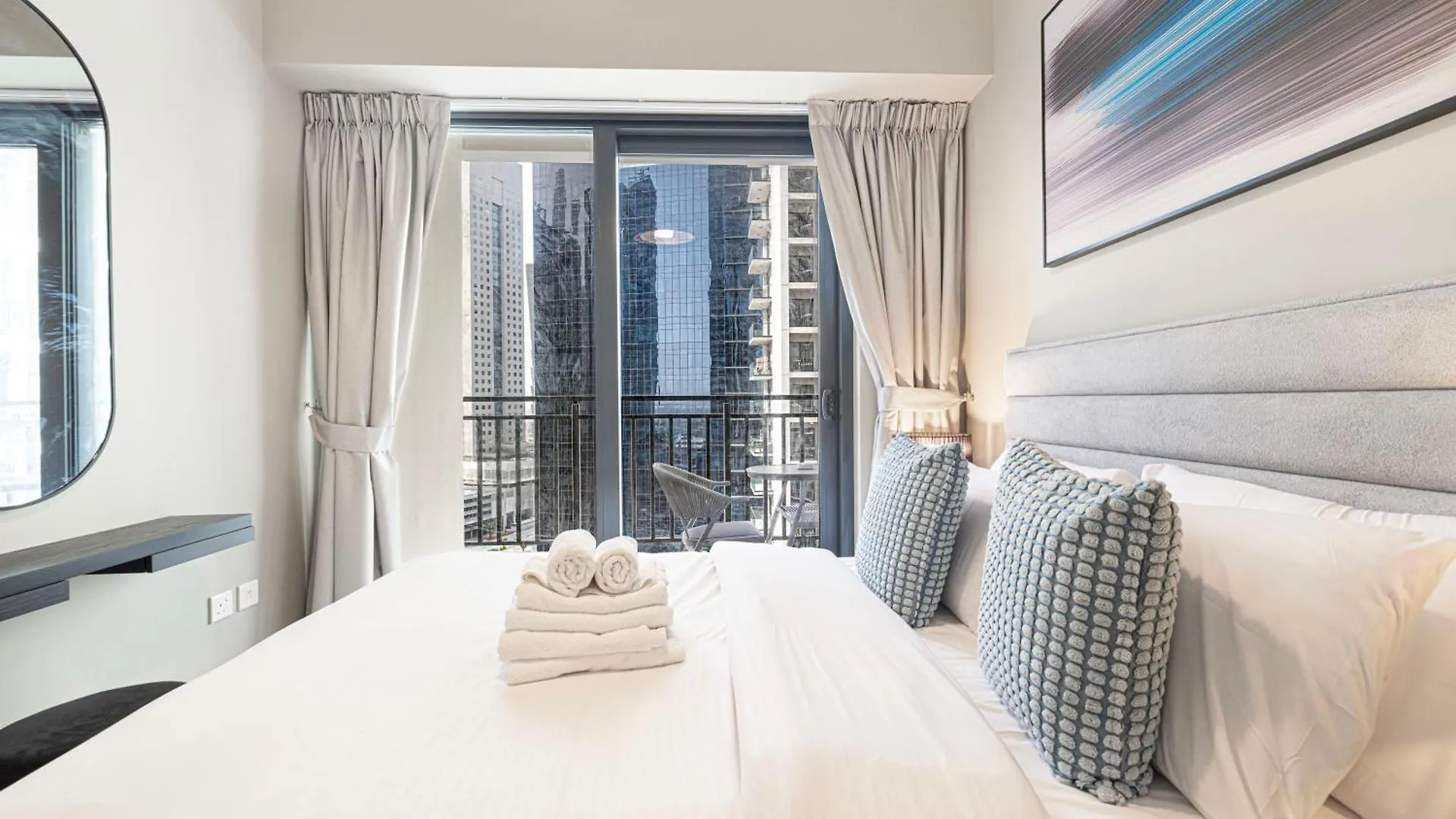 Apartment Stunning 1Br With City View - Zada Tower, Business Bay Dubai
