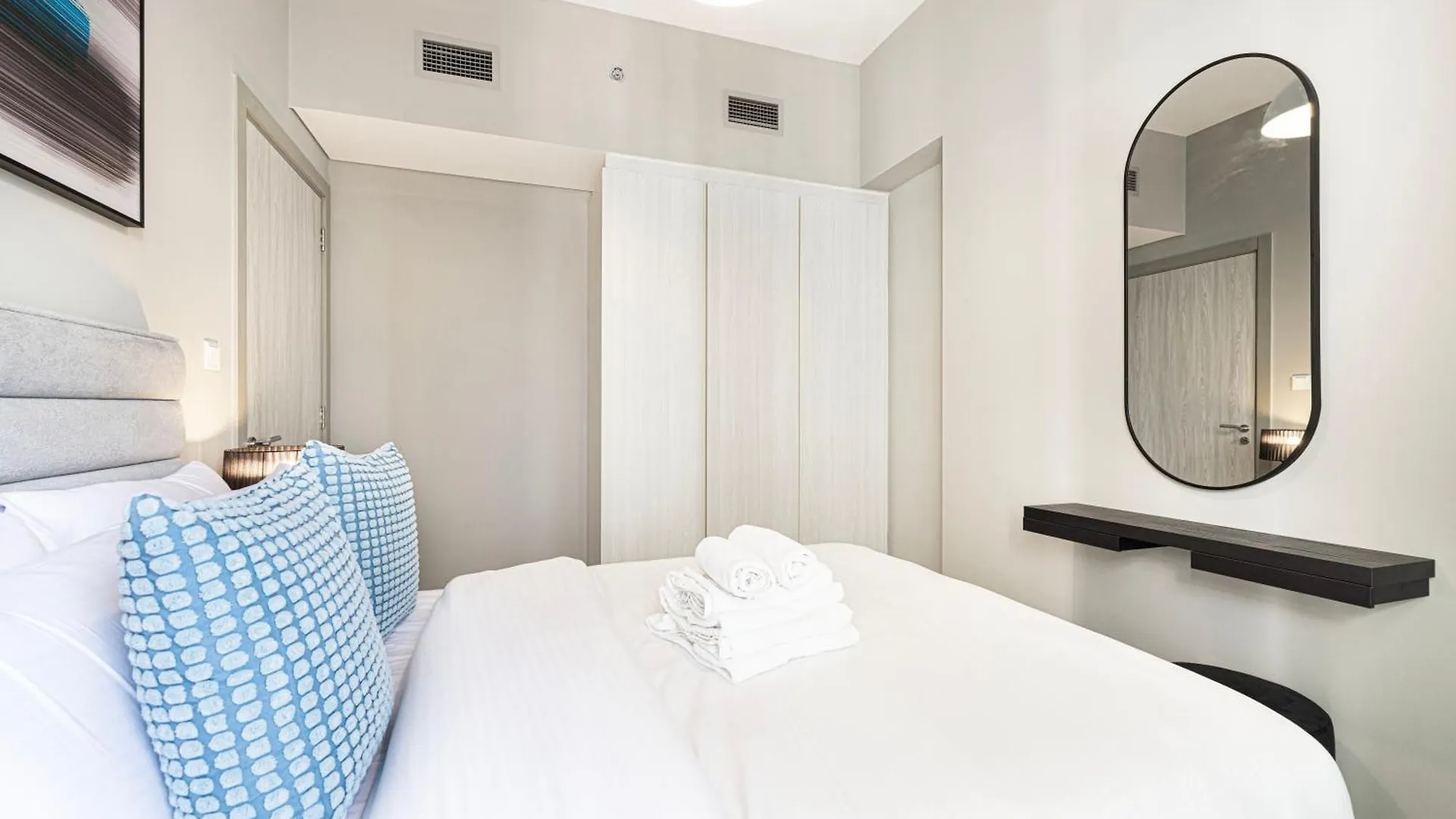Apartment Stunning 1Br With City View - Zada Tower, Business Bay Dubai