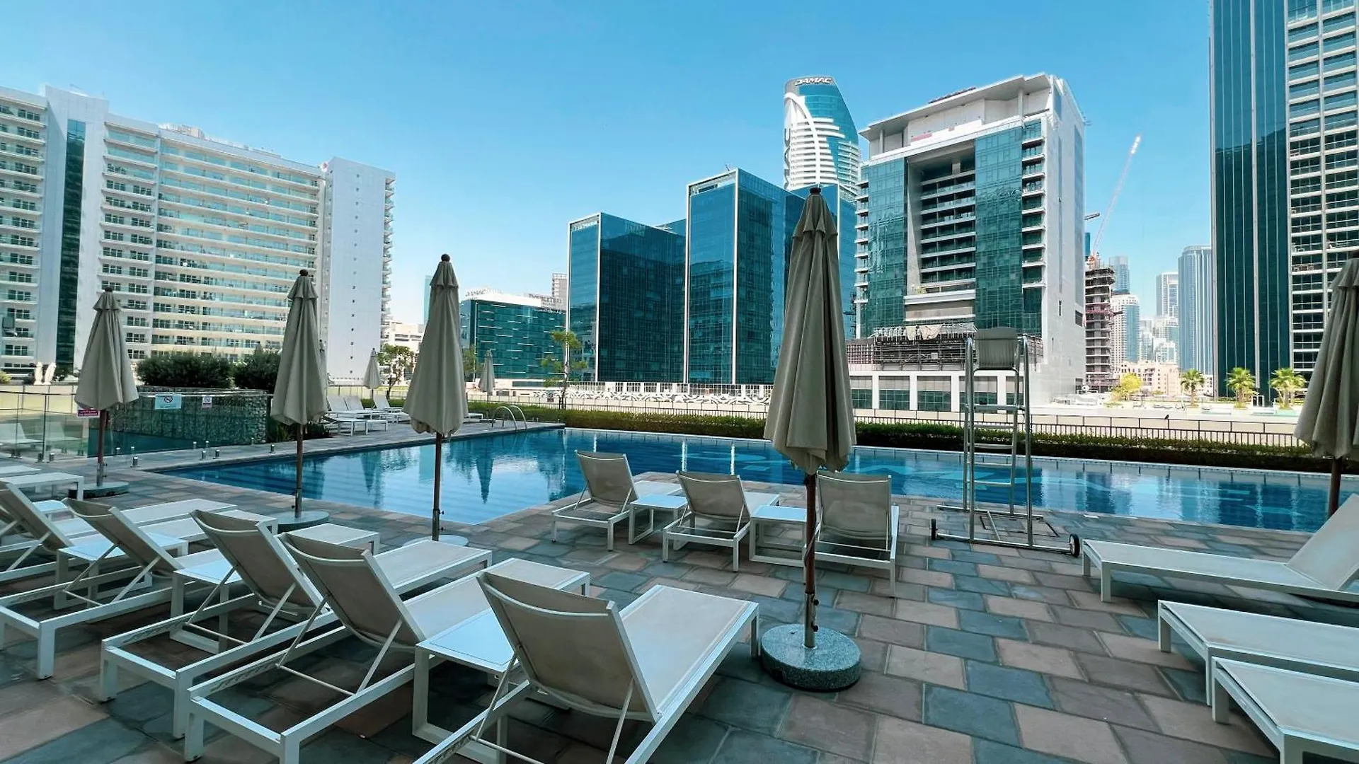 Stunning 1Br With City View - Zada Tower, Business Bay Dubai Apartment
