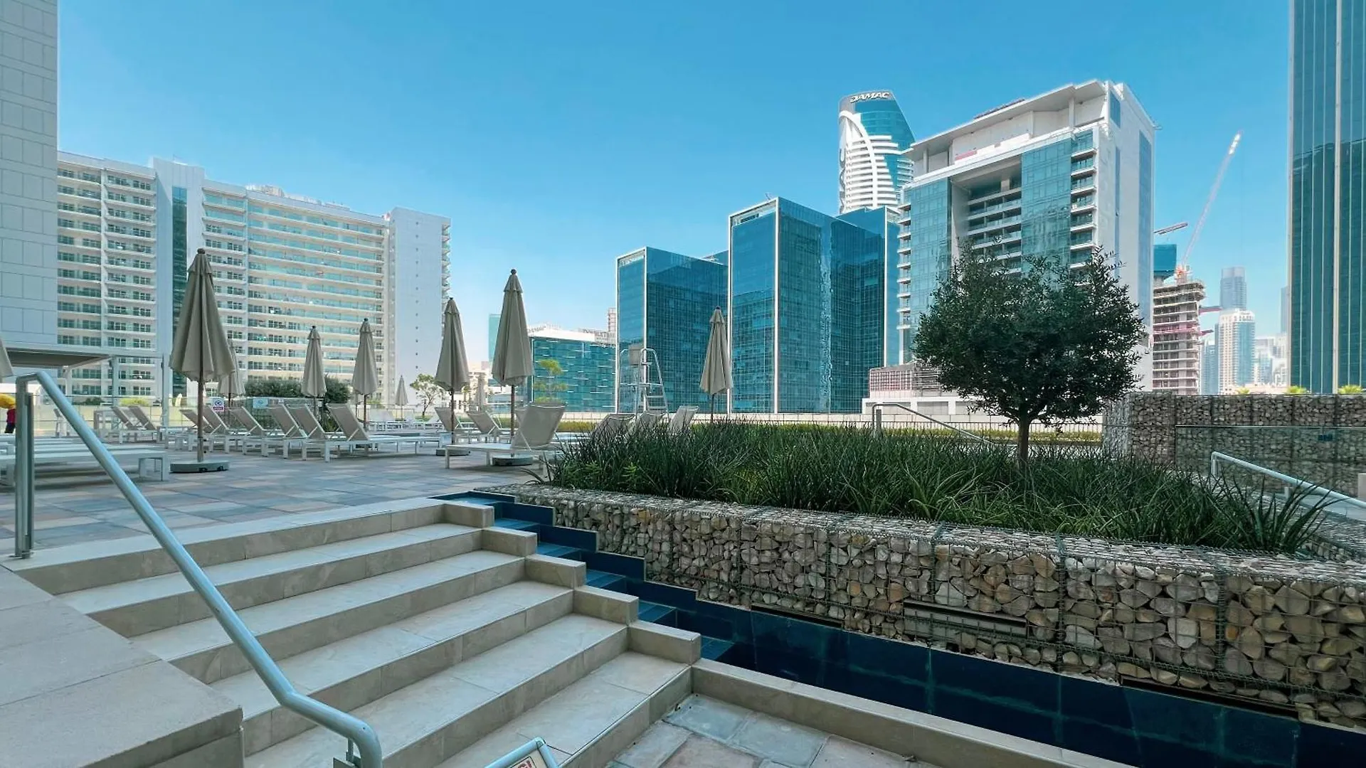 Stunning 1Br With City View - Zada Tower, Business Bay Dubai